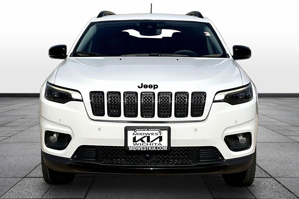 Used 2023 Jeep Cherokee Altitude Lux image 3