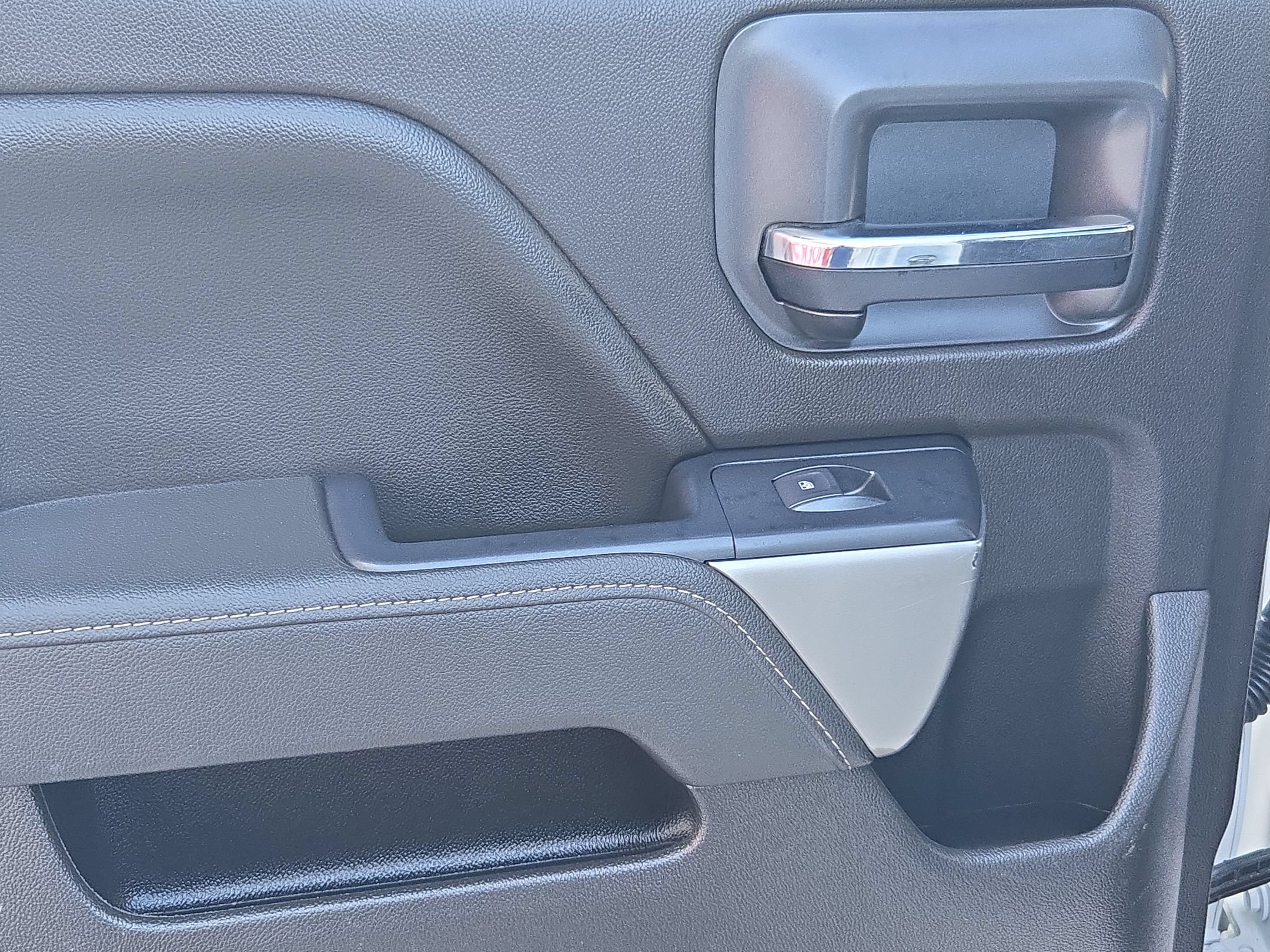Used 2019 Chevrolet Silverado 1500 LT AWD/4WD image 34