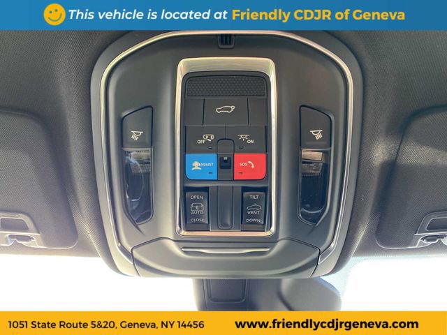 Used 2026 Jeep Grand Cherokee Altitude AWD/4WD image 20