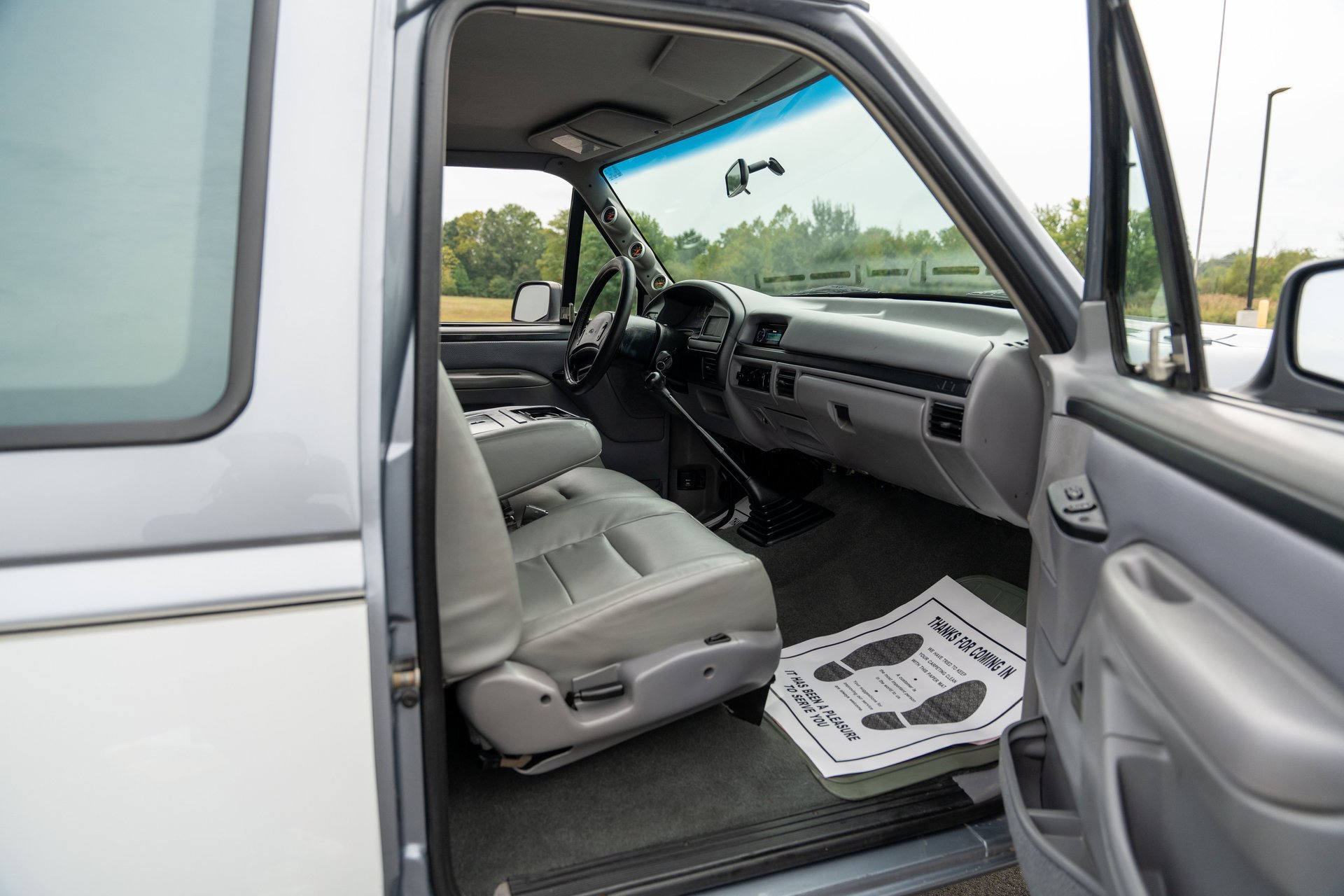 Used 1997 Ford F250 XLT image 15