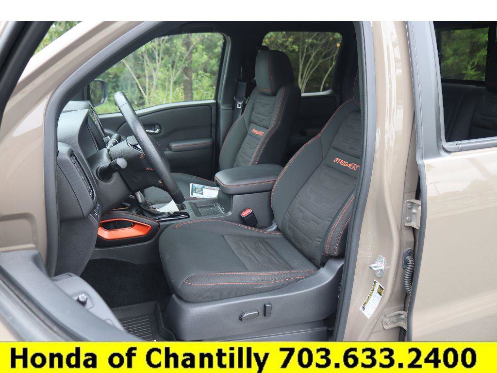 Used 2023 Nissan Frontier PRO-4X w/ Technology Package image 23