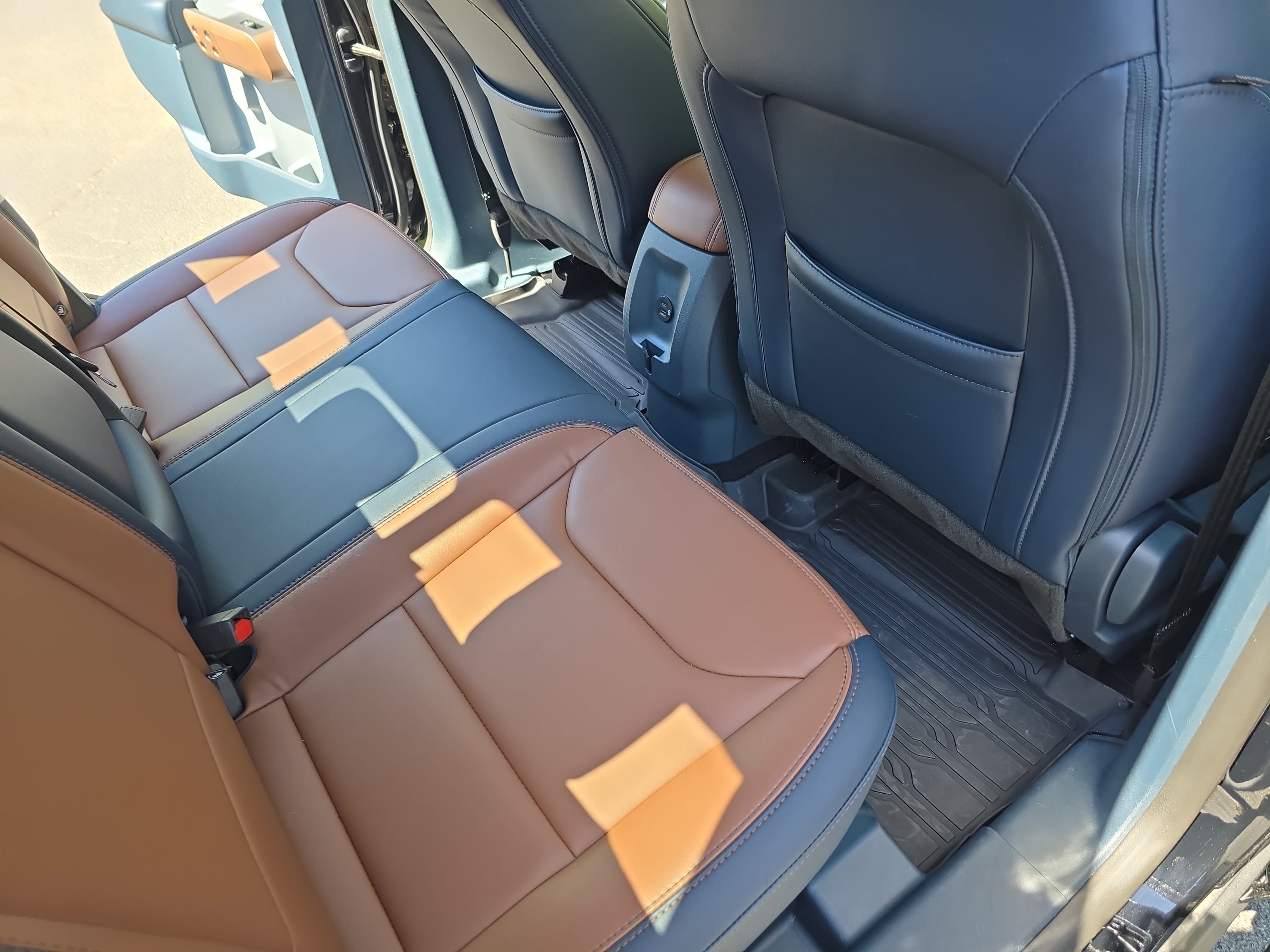 Used 2023 Ford Maverick Lariat FWD image 11