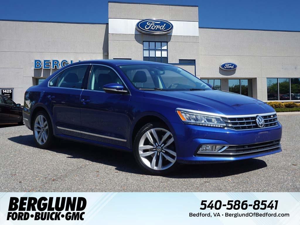 Used 2017 Volkswagen Passat 1.8T SEL Premium FWD image 1