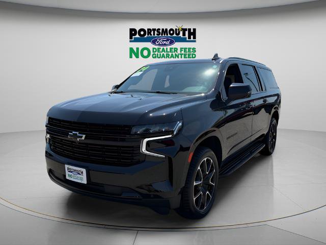 Used 2024 Chevrolet Suburban RST w/ Luxury Package AWD/4WD image 16