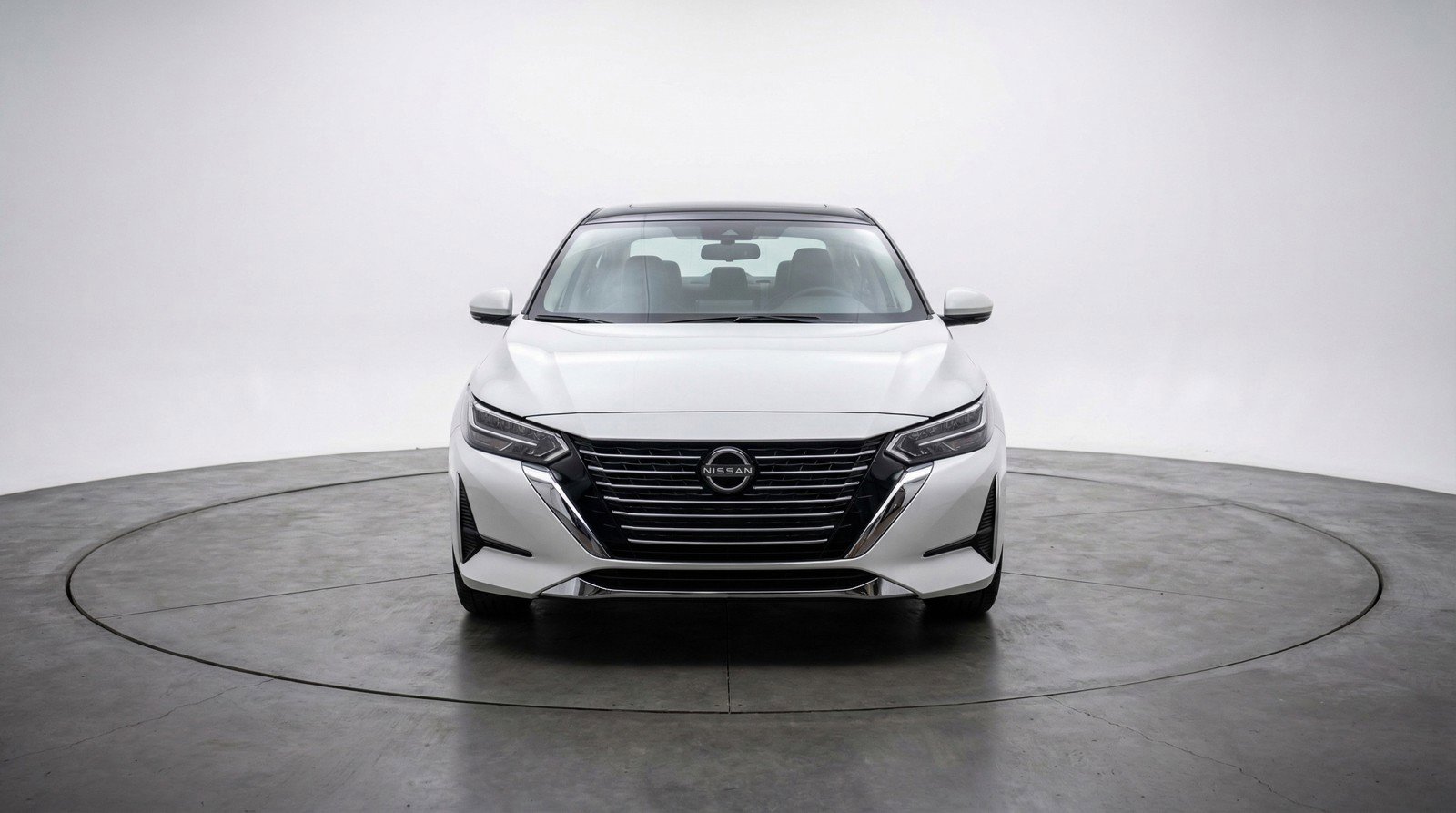 Used 2025 Nissan Sentra SV image 2