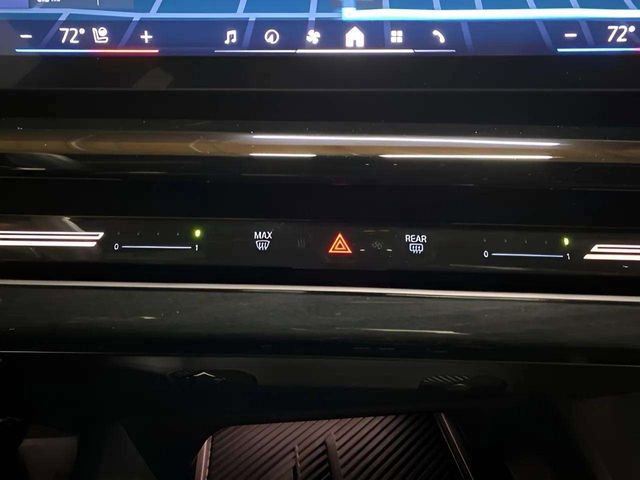 Used 2025 BMW 530i image 7