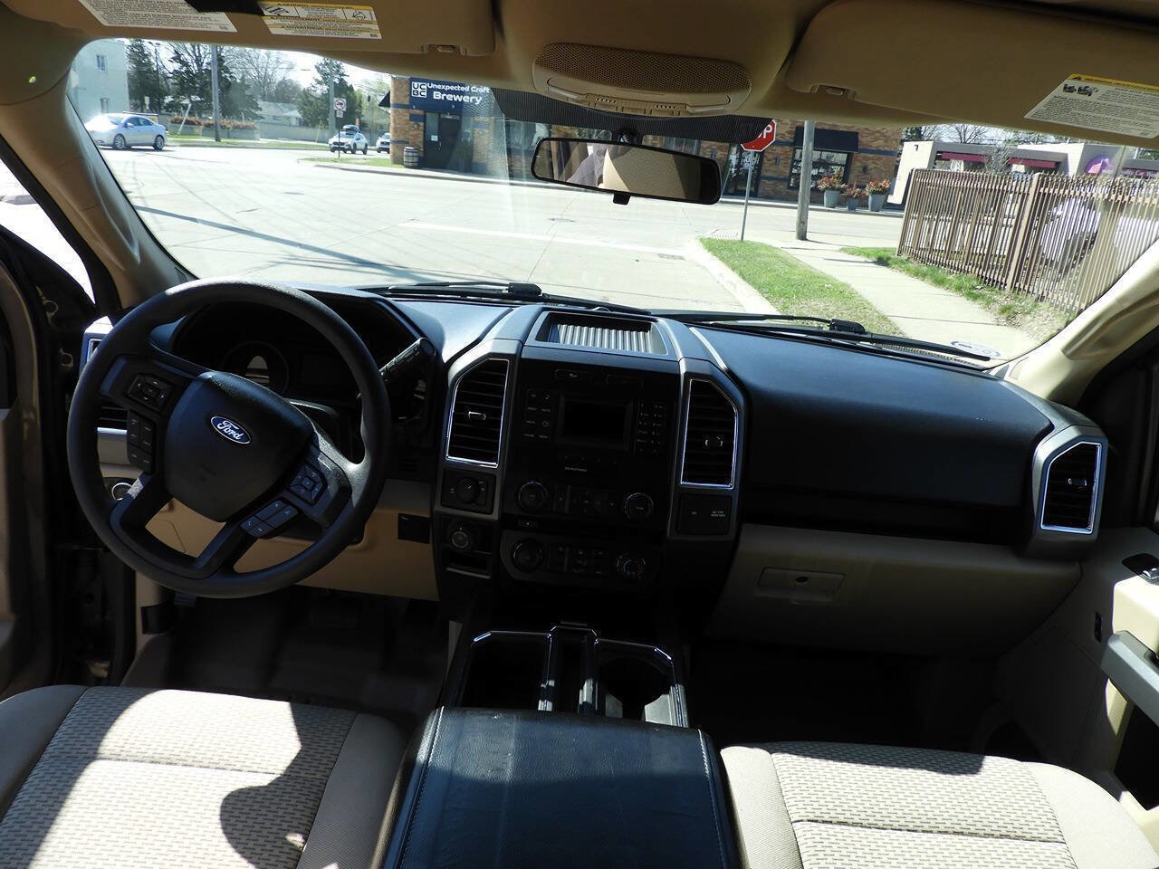 Used 2016 Ford F150 XLT w/ Trailer Tow Package image 24