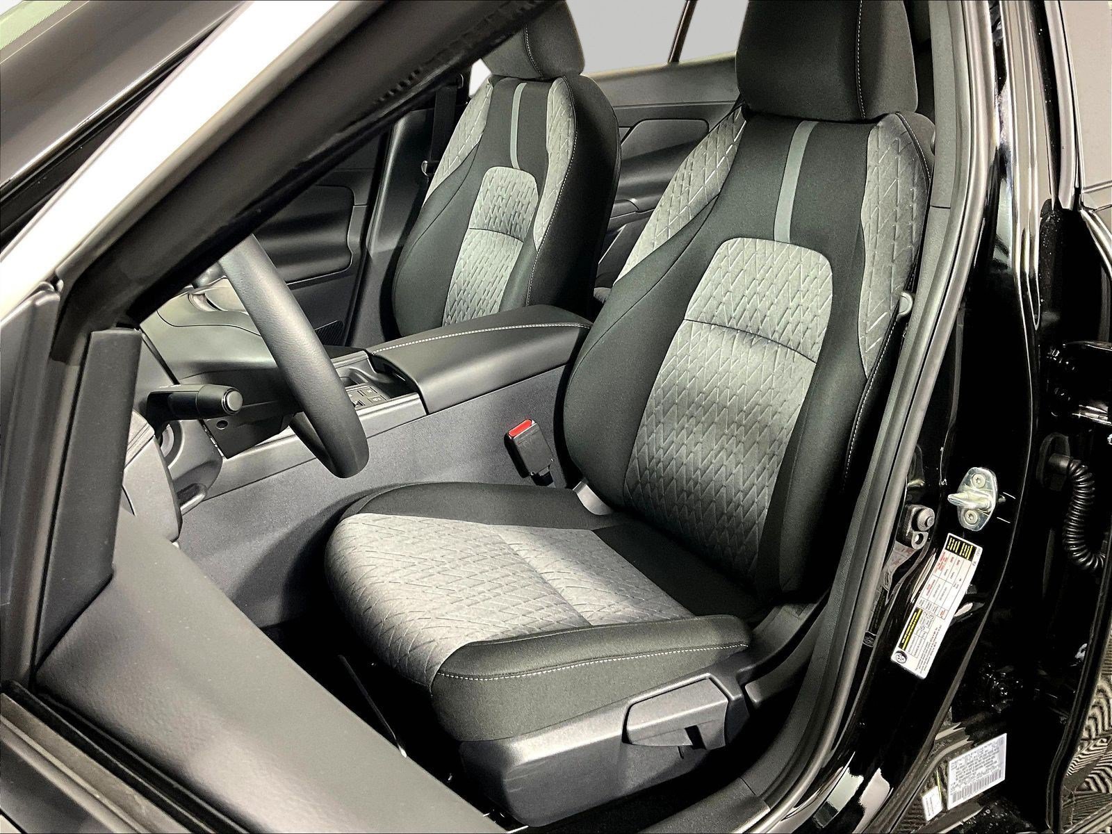 New 2027 Nissan Sentra SV w/ Floor Mat Package FWD image 15