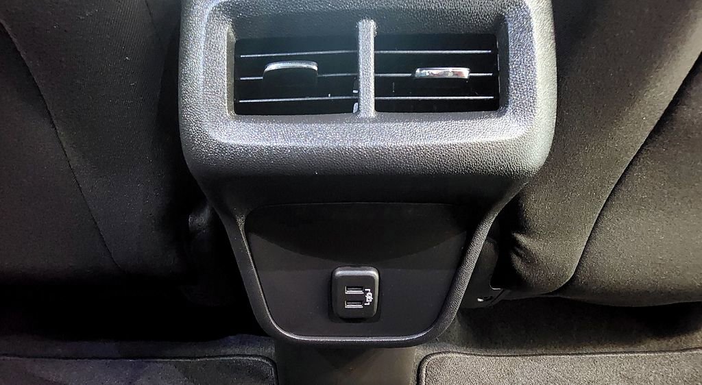 Used 2024 Chevrolet Equinox LT FWD image 43