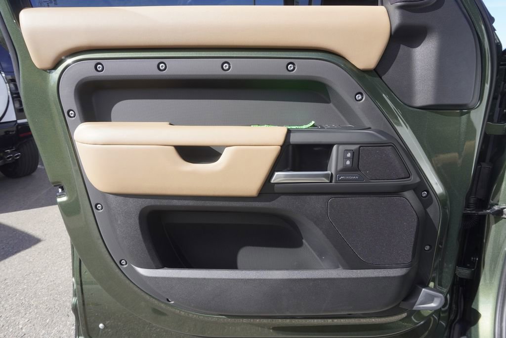 New 2026 Land Rover Defender 110 S image 17