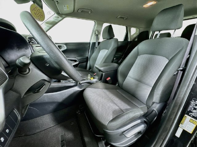 Used 2024 Kia Soul LX w/ Option Group 015 FWD image 11