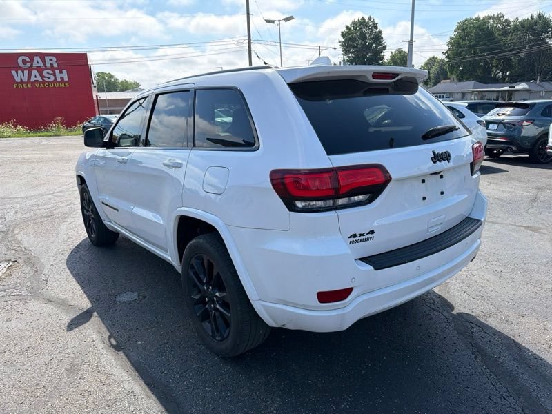 Used 2021 Jeep Grand Cherokee Laredo X AWD/4WD image 5