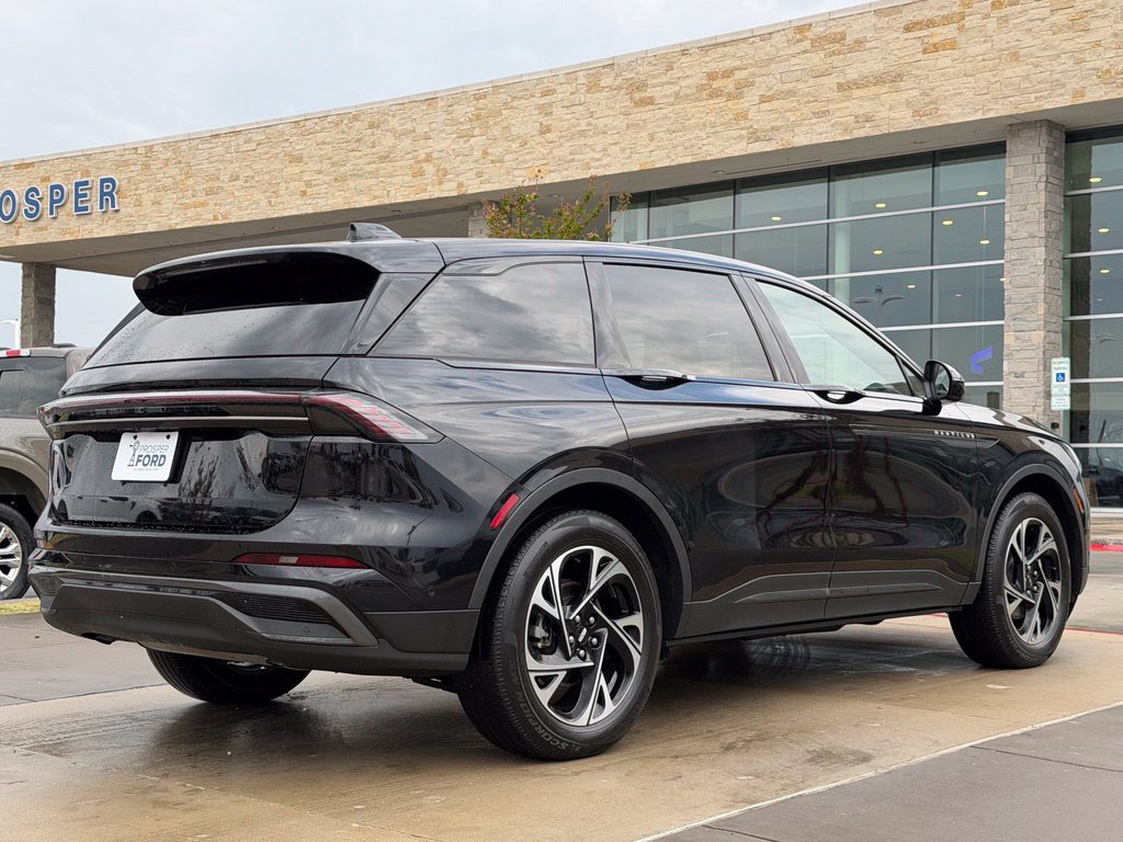 Used 2024 Lincoln Nautilus Premier w/ Jet Appearance Package AWD/4WD image 18