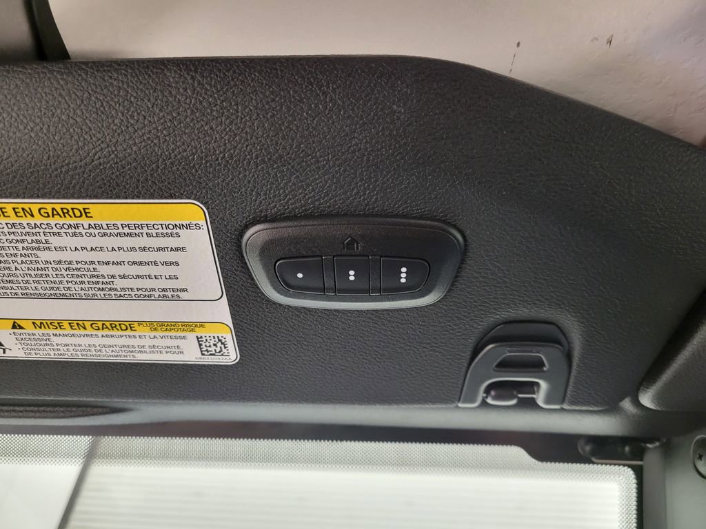 Used 2025 Jeep Wrangler Sport S image 12