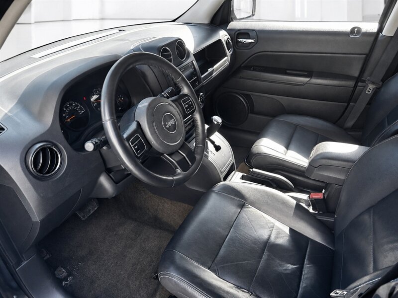 Used 2015 Jeep Patriot High Altitude AWD/4WD image 9