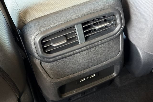 Used 2023 Honda Pilot LX image 16