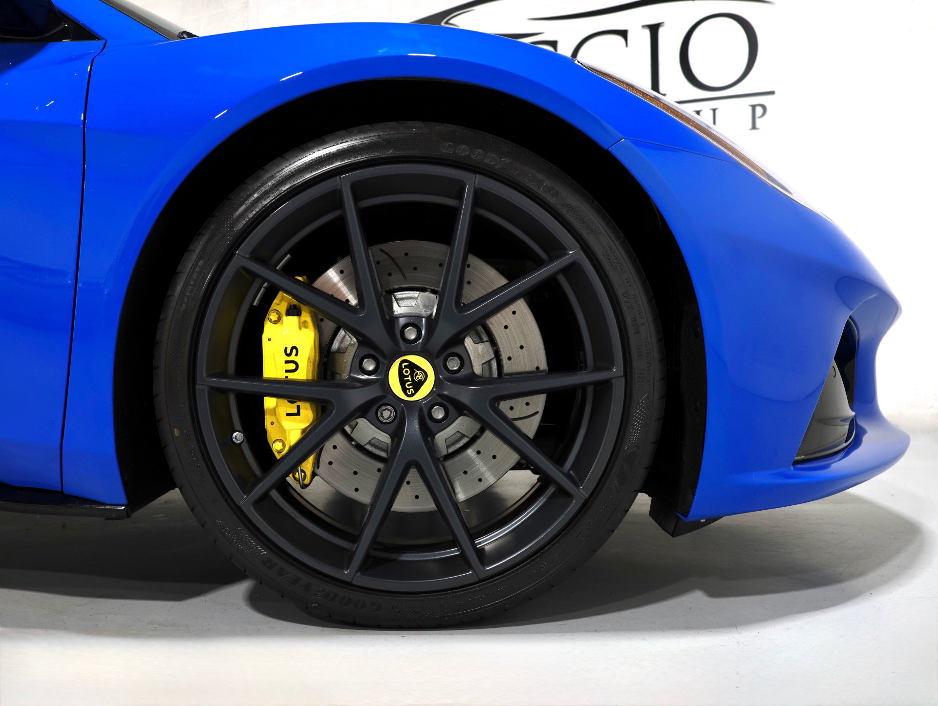 Used 2026 Lotus Emira RWD image 42