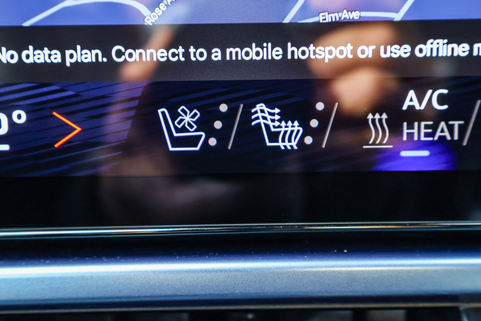 Used 2025 Chevrolet Equinox EV LT w/ Convenience Package II image 8