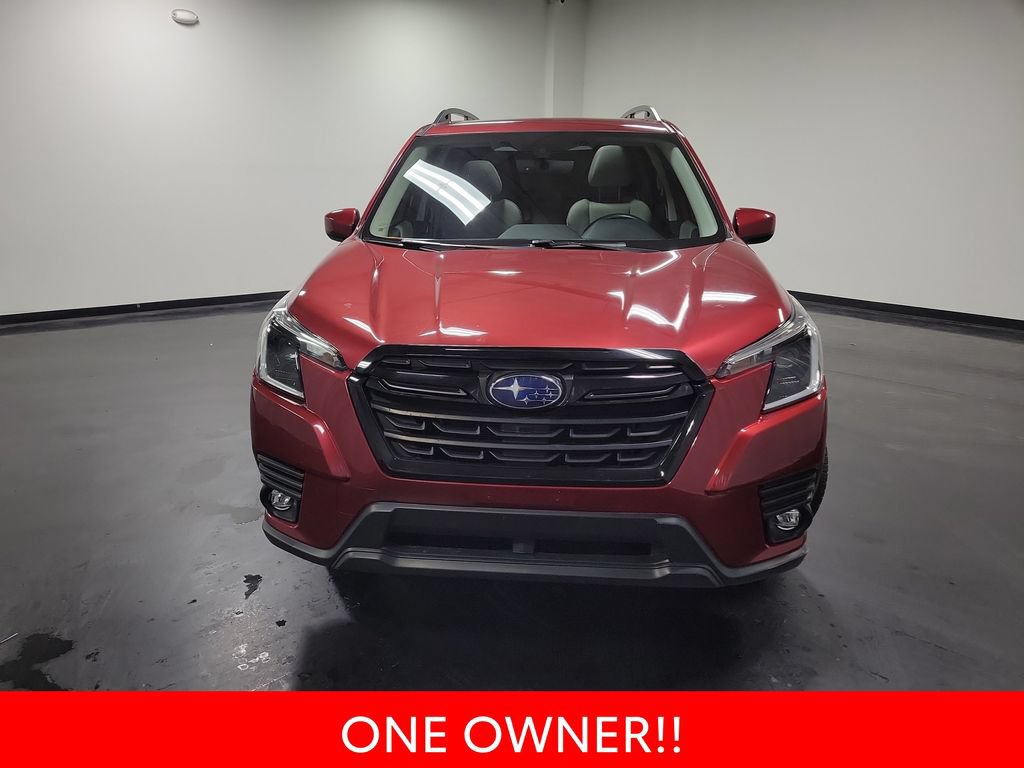 Used 2024 Subaru Forester Premium AWD/4WD image 3