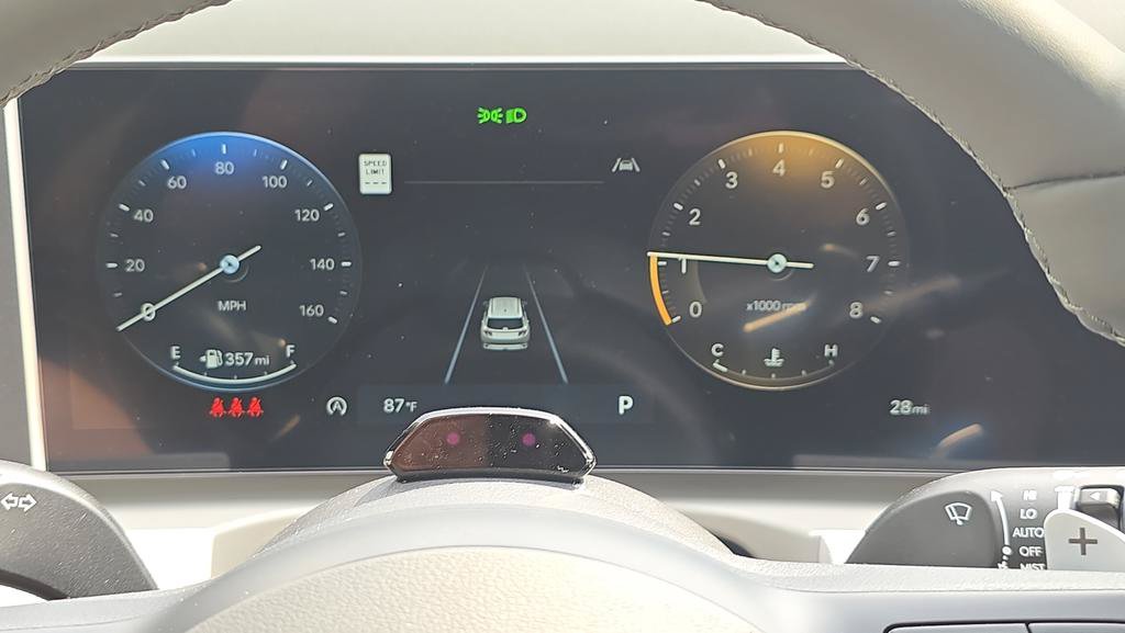 New 2026 Hyundai Tucson Limited FWD image 17