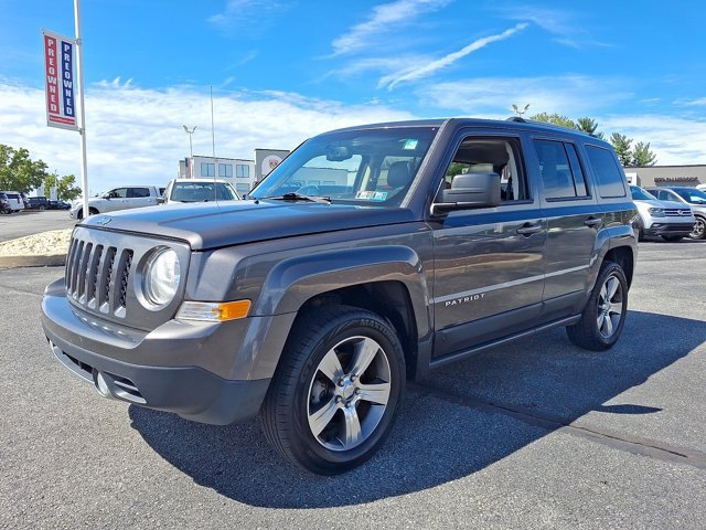 Used 2017 Jeep Patriot High Altitude AWD/4WD image 3