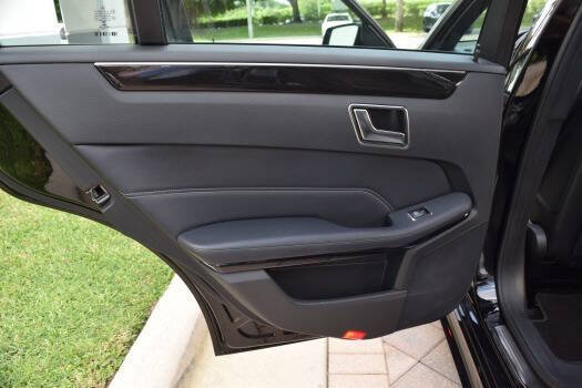 Used 2014 Mercedes-Benz E 250 BlueTEC Sedan image 71