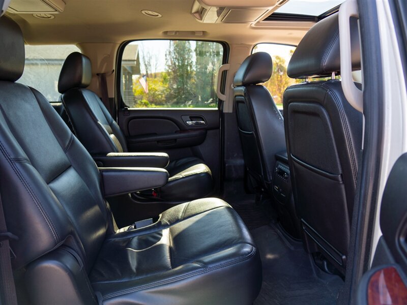 Used 2013 Chevrolet Suburban LTZ AWD/4WD image 22