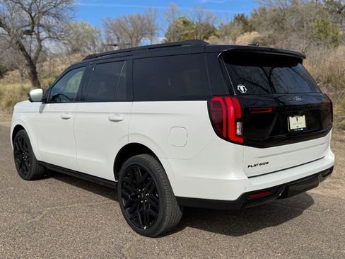 New 2026 Ford Expedition Platinum image 5