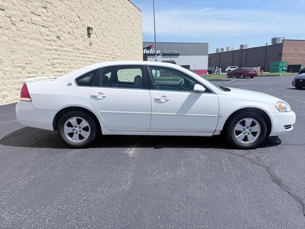Used 2008 Chevrolet Impala LT FWD image 6