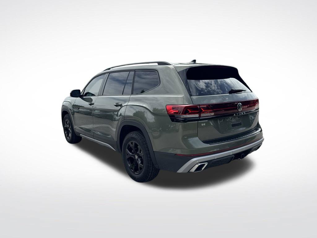 Certified 2024 Volkswagen Atlas Peak Edition SE AWD/4WD image 6