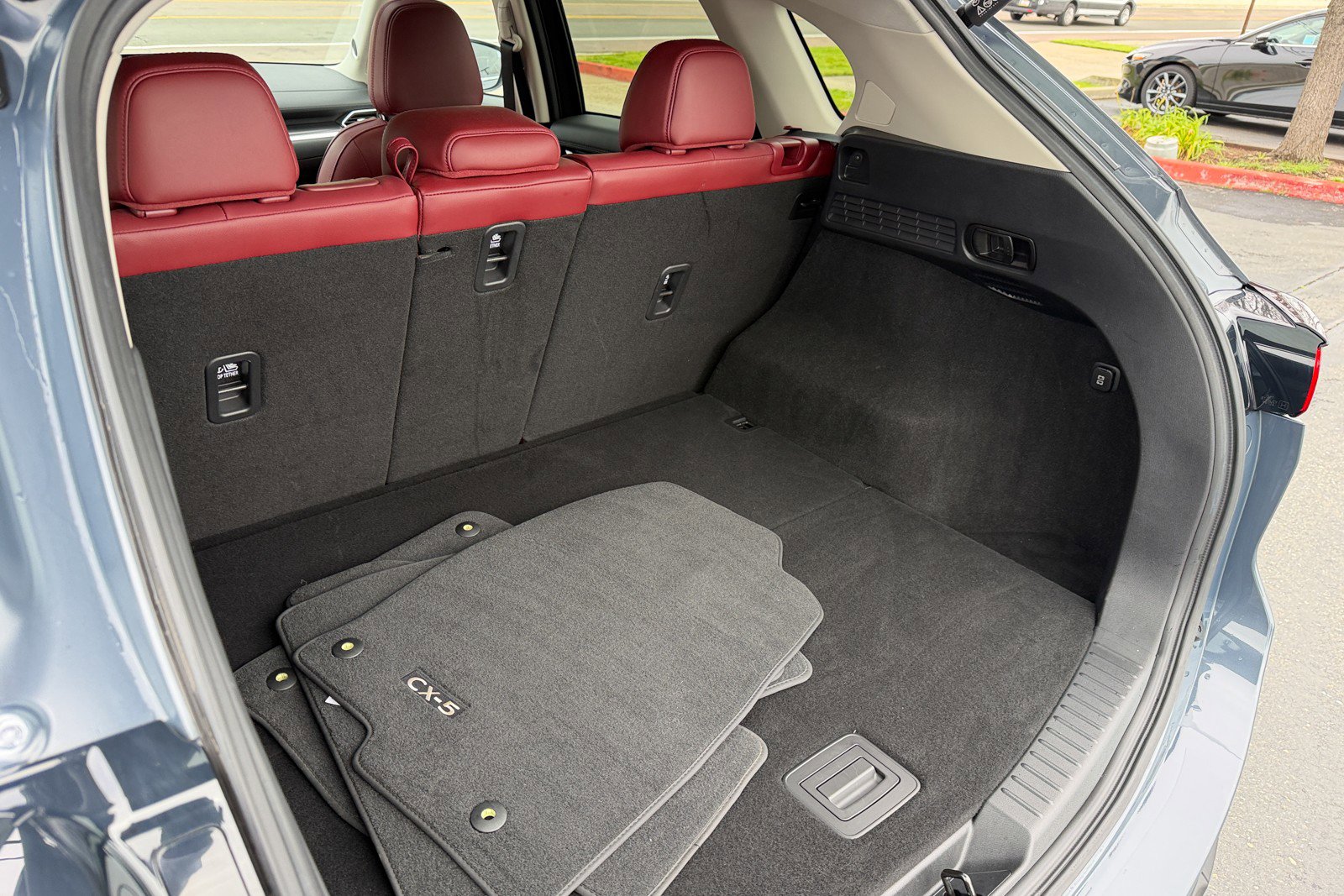 Certified 2023 MAZDA CX-5 Carbon Edition image 23