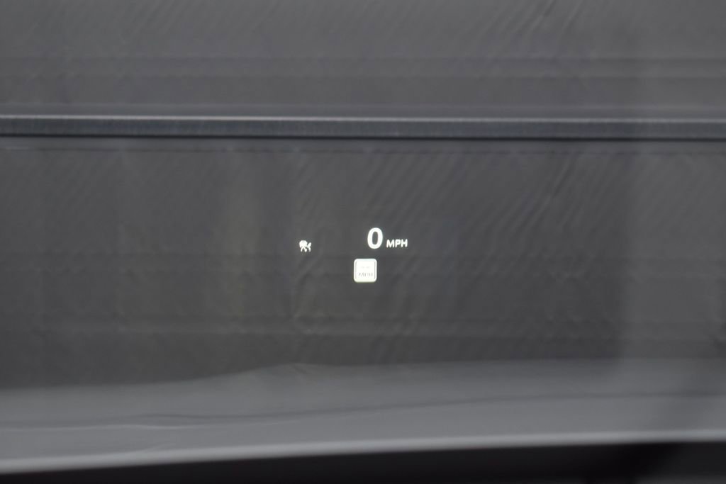 Used 2023 Buick Envision Avenir AWD/4WD image 19
