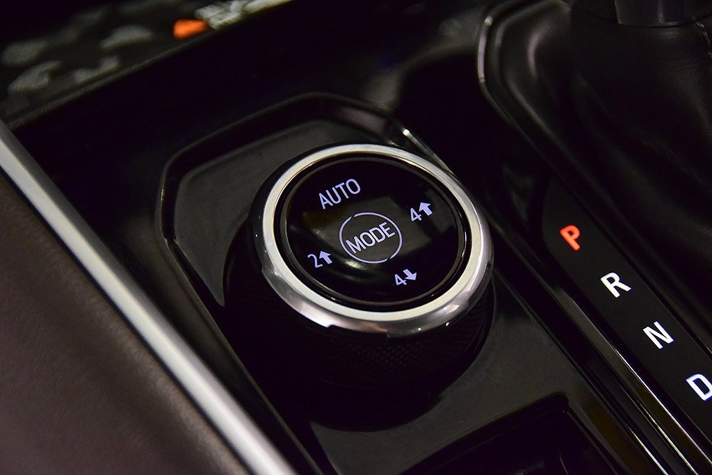 Used 2024 Chevrolet Colorado ZR2 w/ ZR2 Convenience Package III image 28