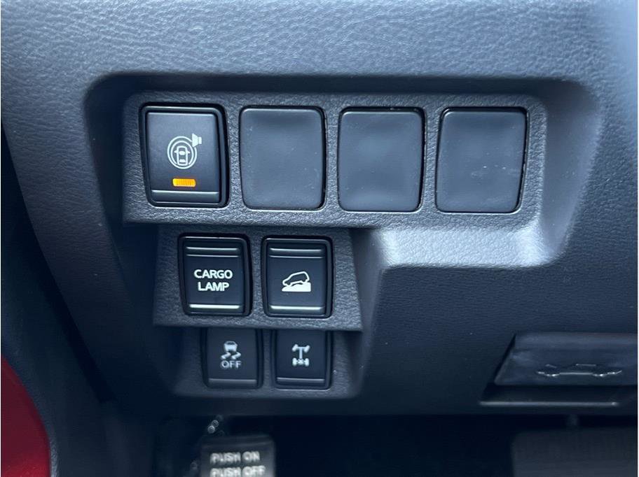 New 2025 Nissan Frontier PRO-4X image 18