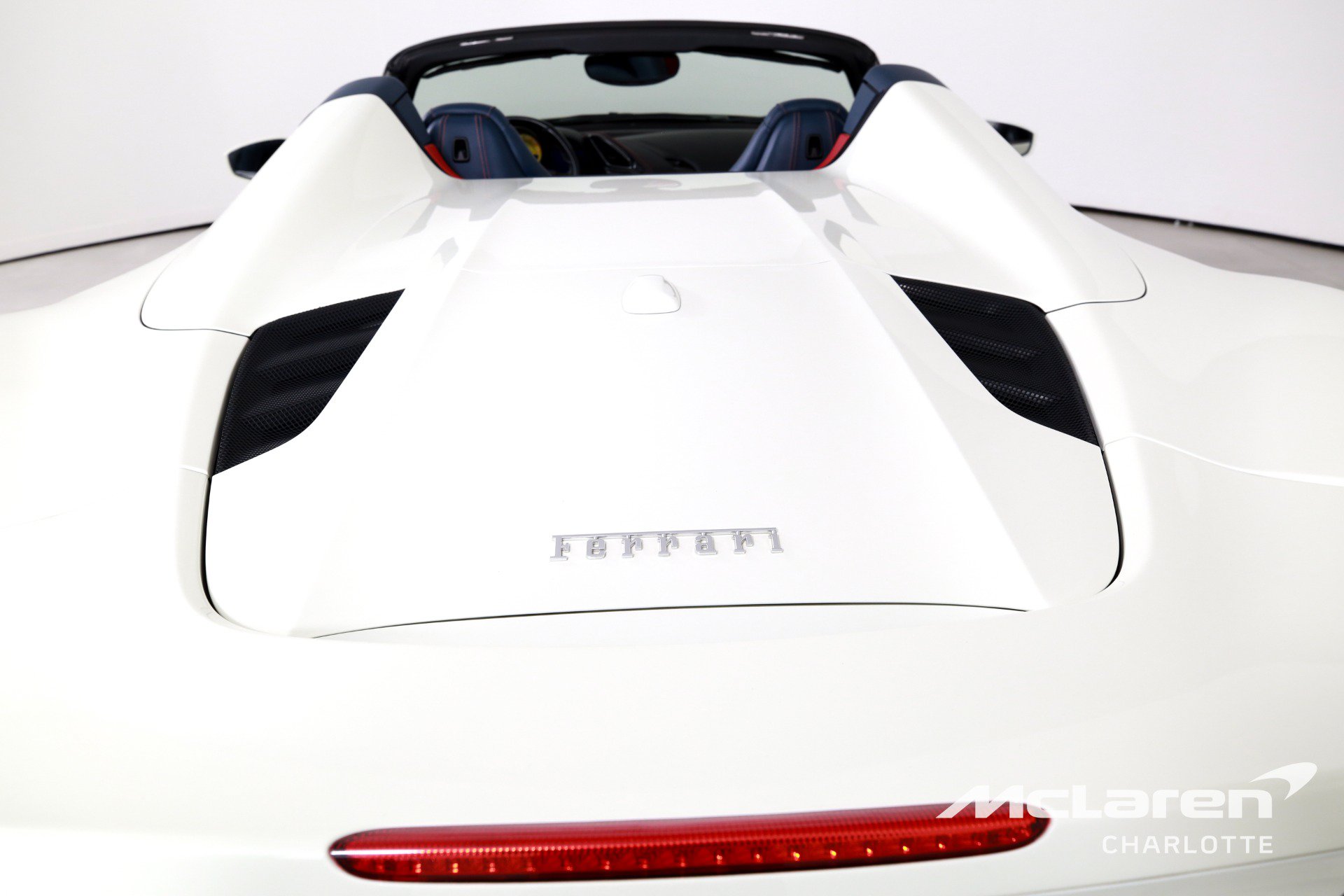 Used 2018 Ferrari 488 Spider RWD image 26