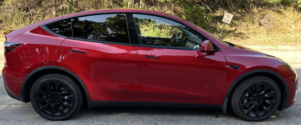 Used 2021 Tesla Model Y Long Range image 4
