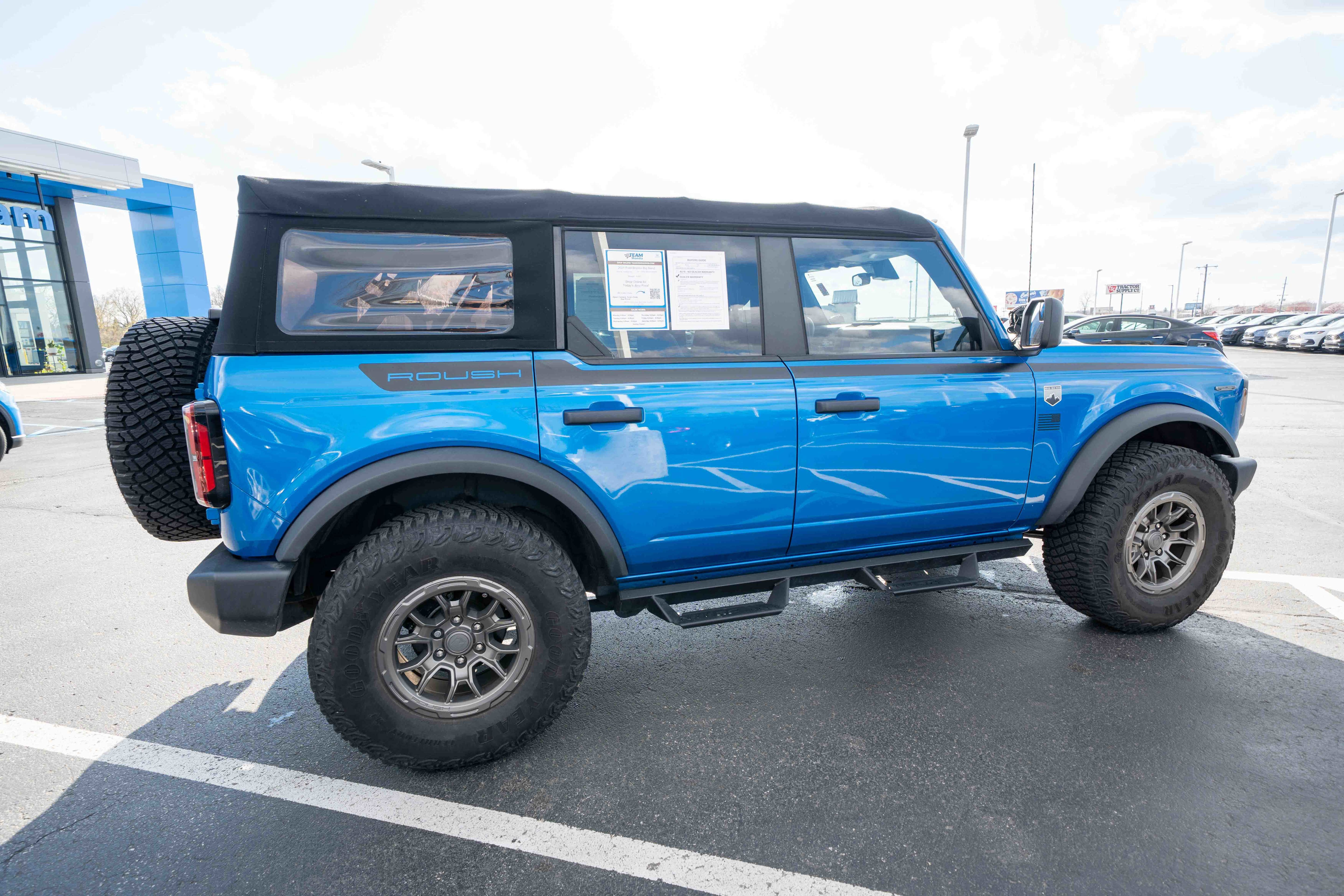 Used 2021 Ford Bronco Big Bend AWD/4WD image 6