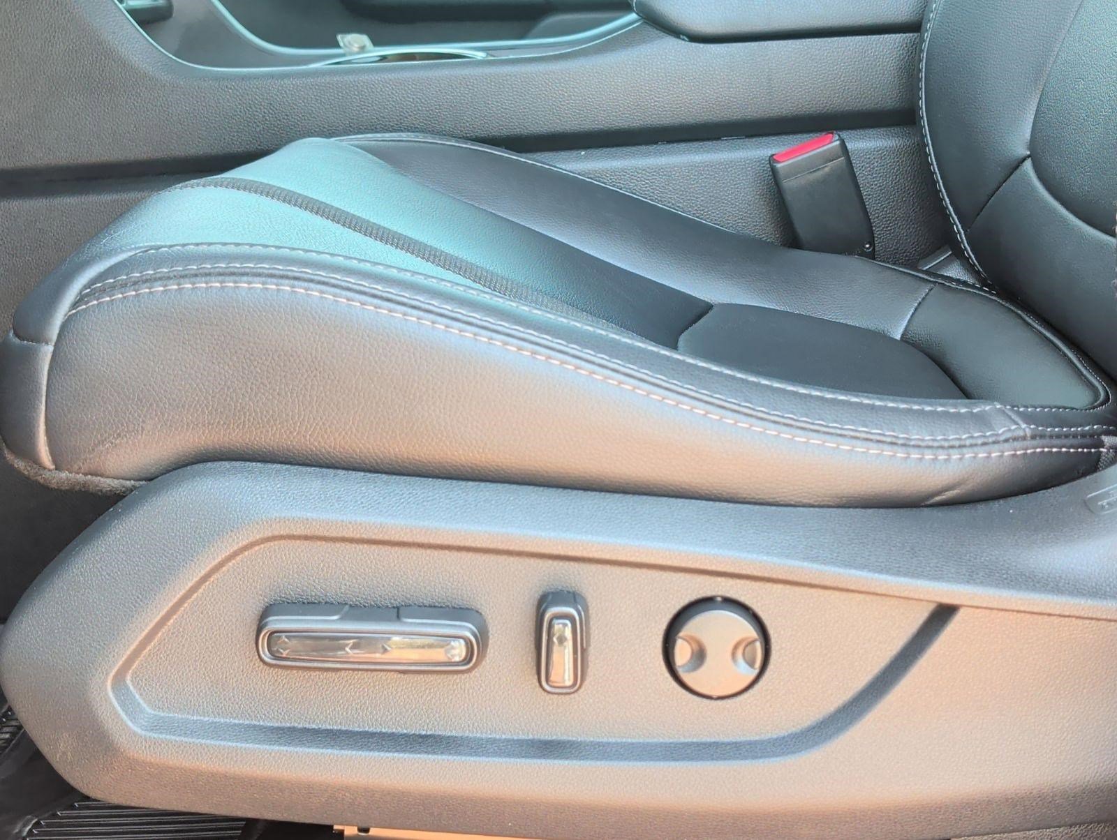 Used 2024 Honda Pilot Touring image 9