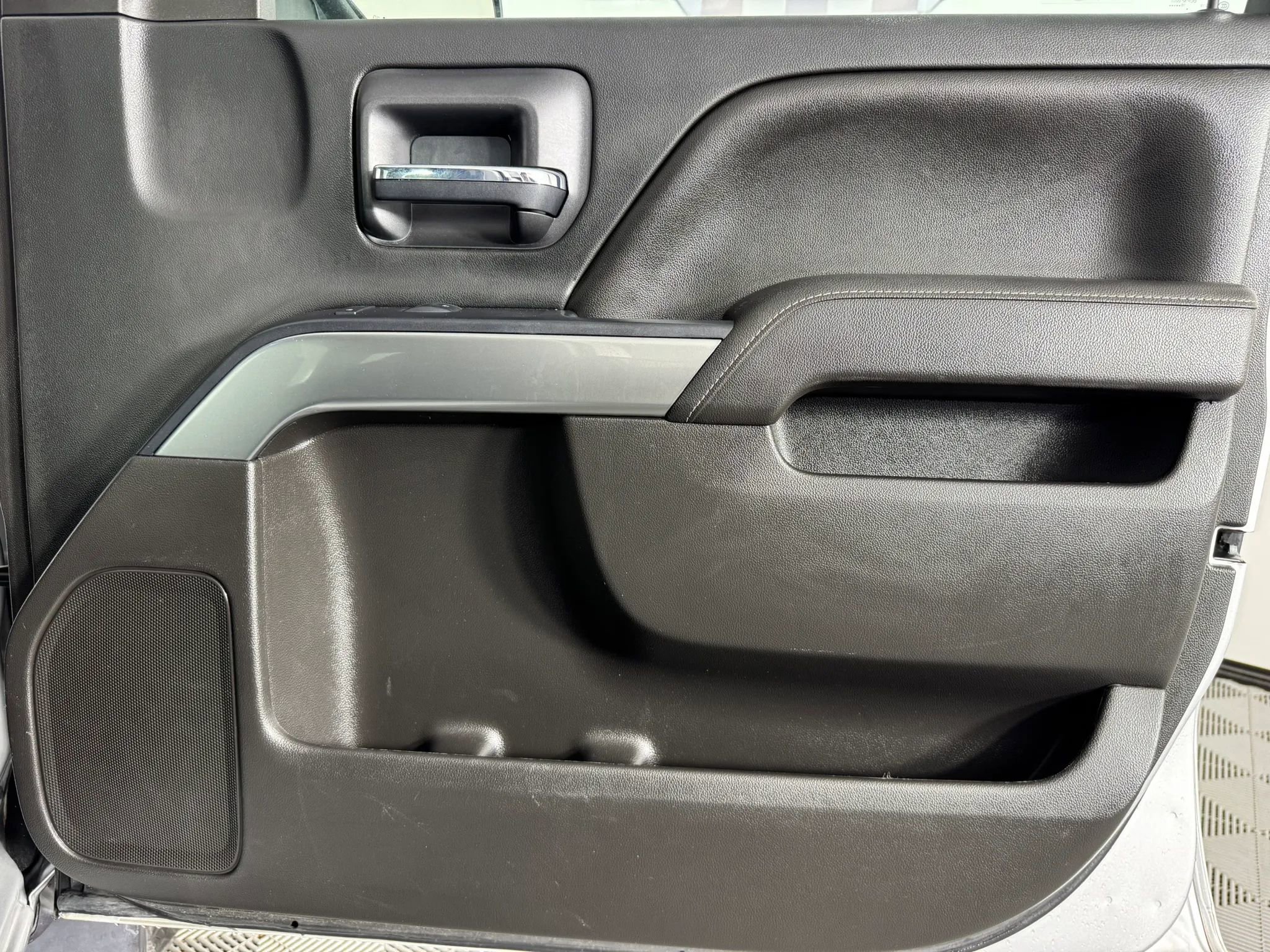 Used 2016 Chevrolet Silverado 1500 LT w/ All Star Edition image 38