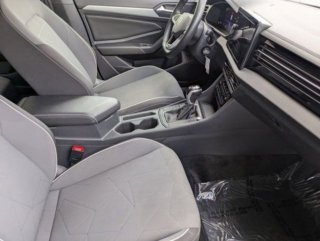 Used 2025 Volkswagen Jetta Sport FWD image 30