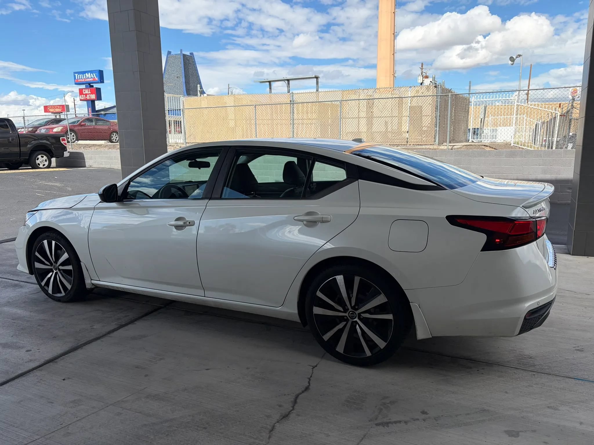 Used 2020 Nissan Altima 2.5 SR FWD image 8