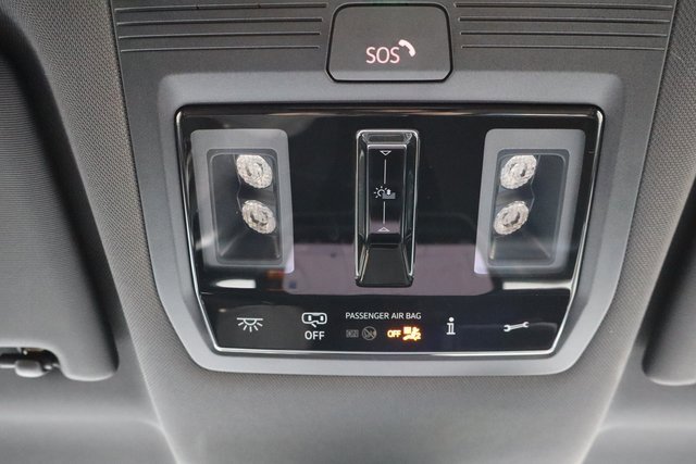 Used 2025 Volkswagen ID. Buzz Pro S Plus image 30