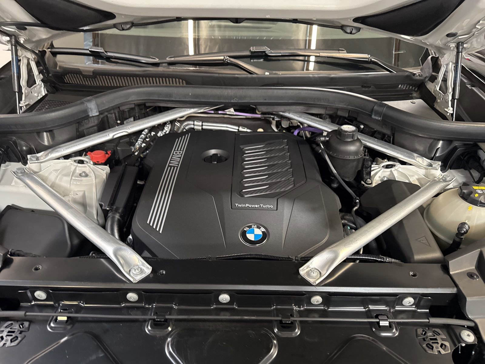 Used 2023 BMW X5 sDrive40i w/ Parking Assistance Package image 29