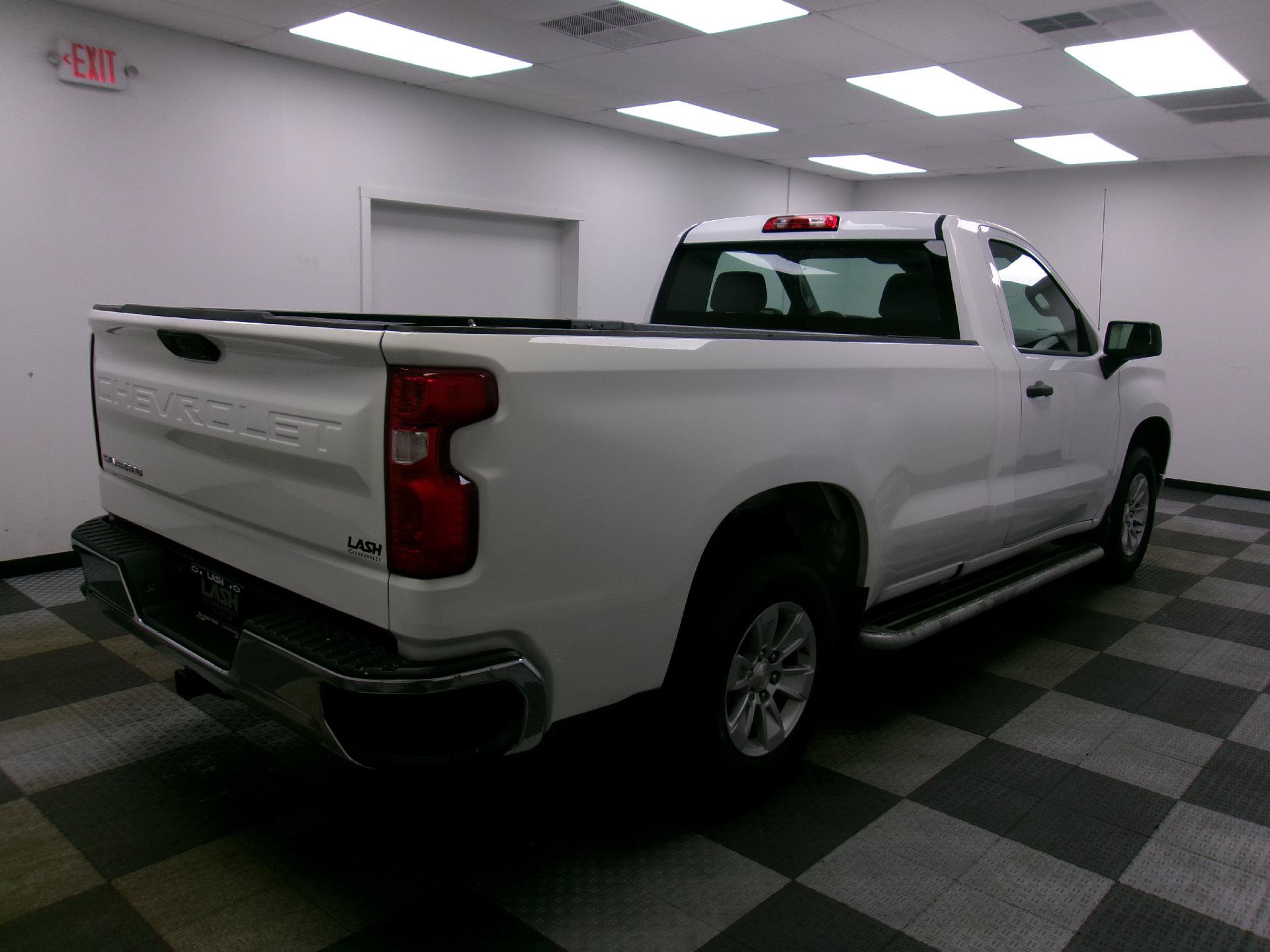 Used 2025 Chevrolet Silverado 1500 W/T RWD image 12