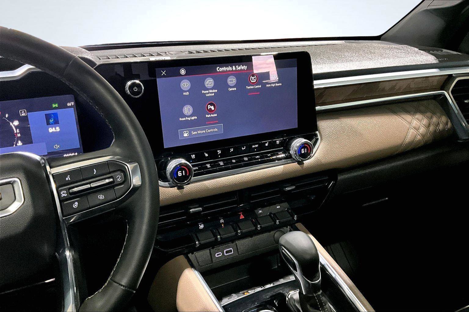 Used 2023 GMC Canyon Denali image 7