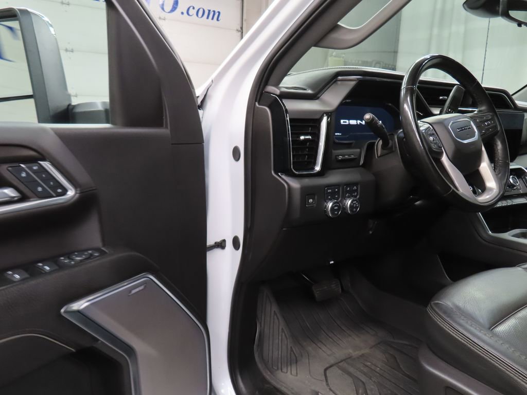 Used 2024 GMC Sierra 3500 Denali w/ Denali Reserve Package image 64