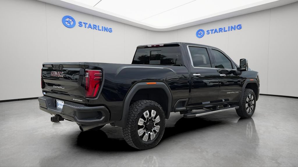 Used 2024 GMC Sierra 2500 Denali AWD/4WD image 9