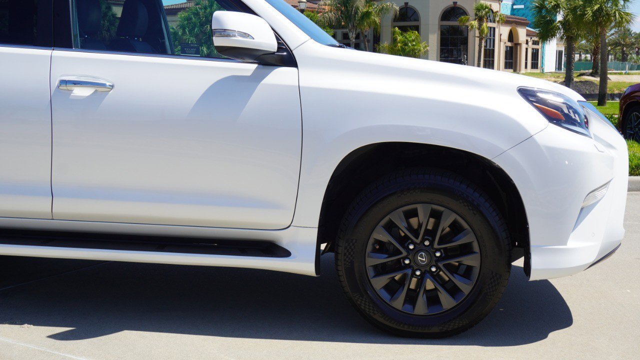 Certified 2022 Lexus GX 460 Premium w/ Premium Package AWD/4WD image 9