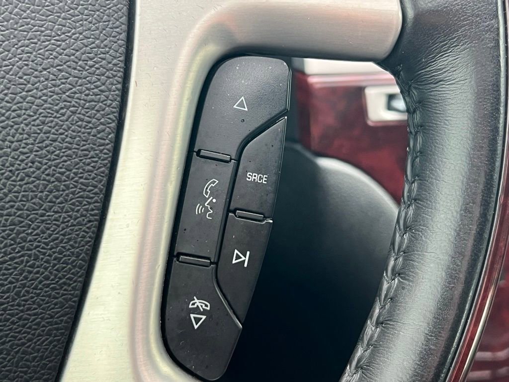 Used 2010 Cadillac Escalade Luxury image 35