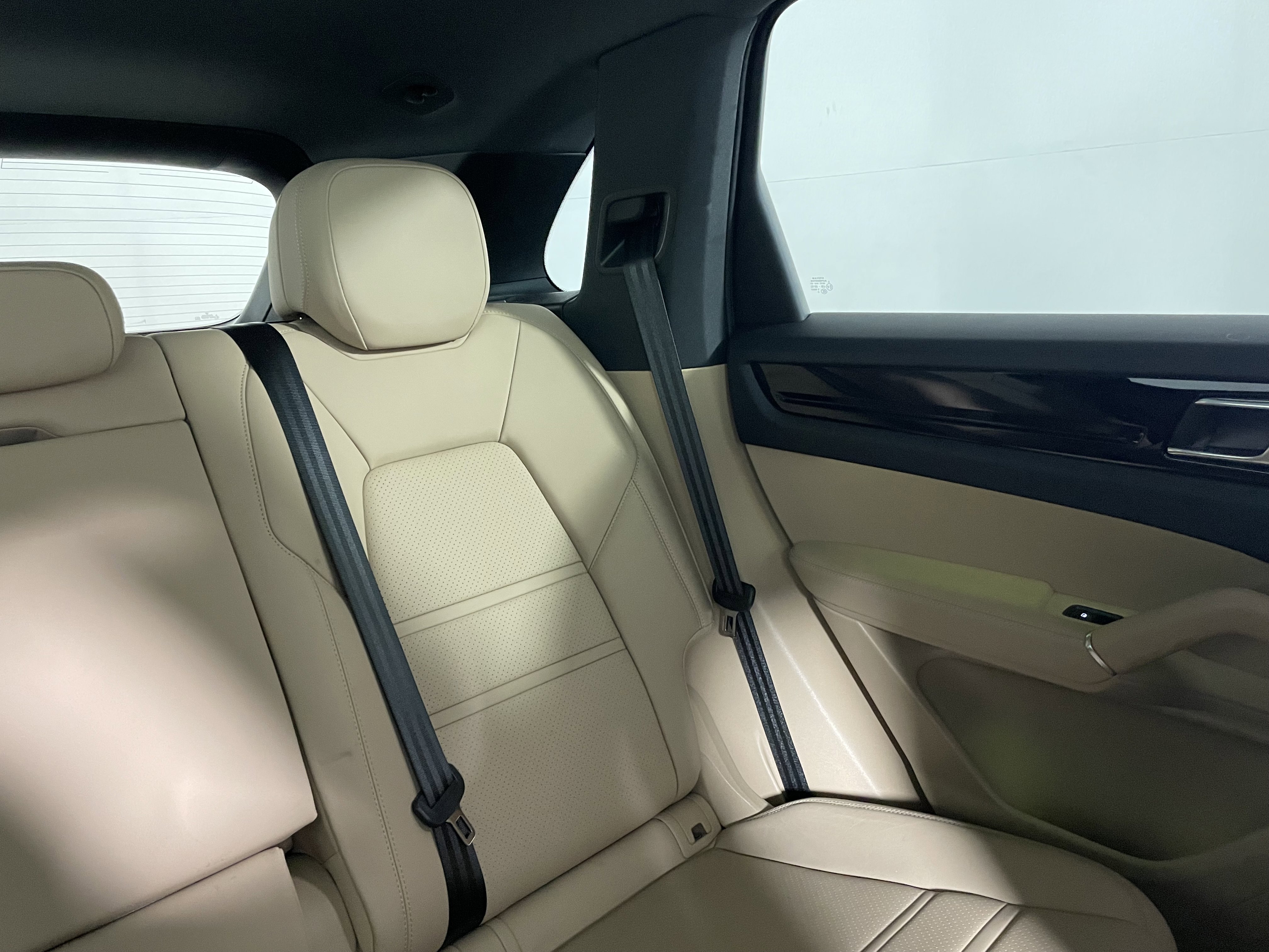 Certified 2021 Porsche Cayenne image 17